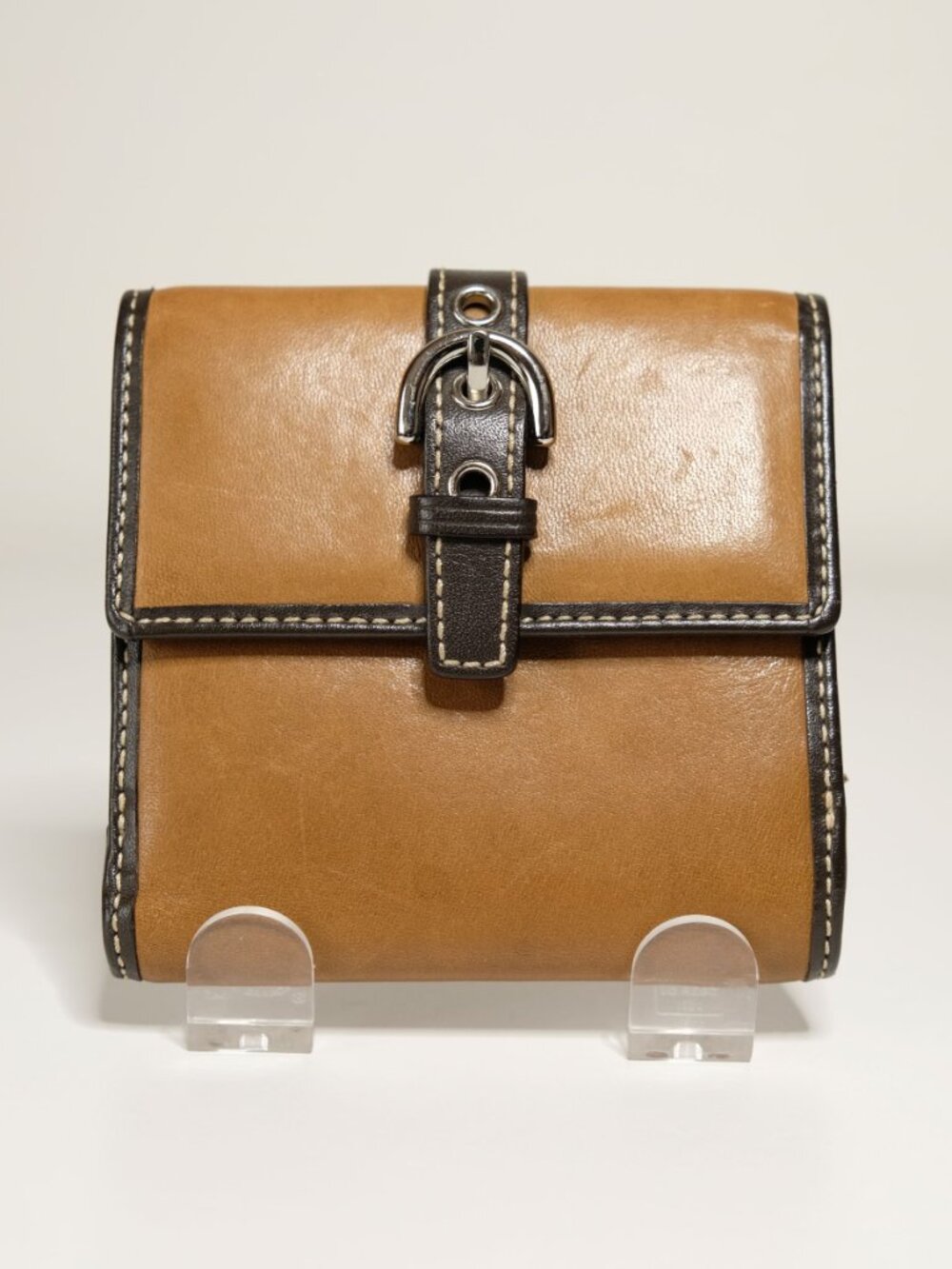 Vintage Y2K Coach Soho Buckle Leather Compact Wallet, Classic Colorway